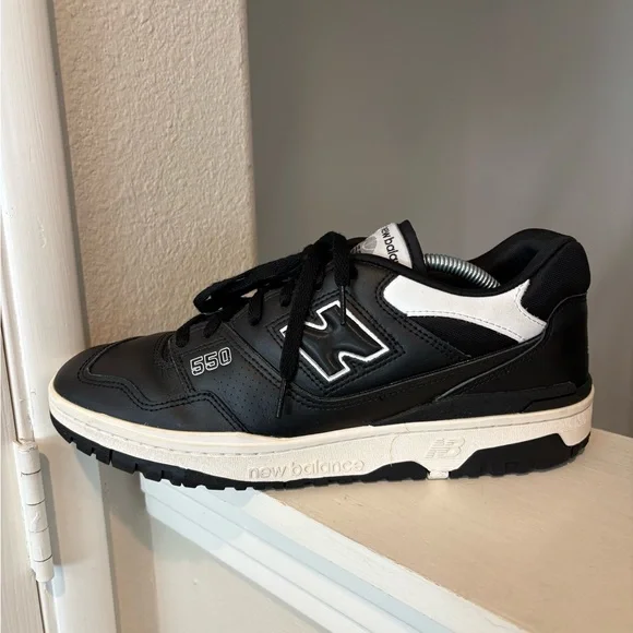 New Balance Shoes Mens Size 12 Black White 550 Retro Basketball Low BB550SV1 - Picture 6 of 9